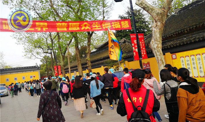寻古寺出处,观最美园林(图1)