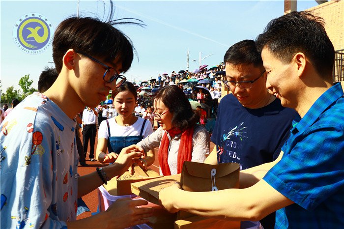 乘新时代和煦春风，放飞美丽人生梦想(图10)