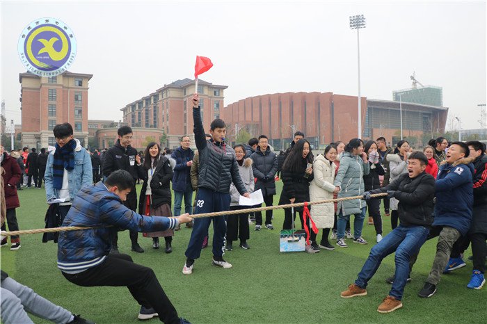 凝心聚力拔河赛,辞旧迎新战高三(图5)