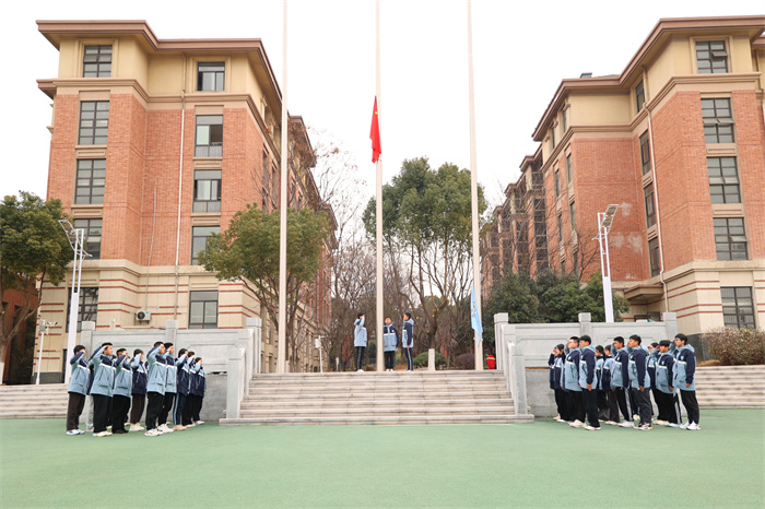 合肥七中2024-2025学年第二学期第一次升旗仪式暨开学第一课(图5)