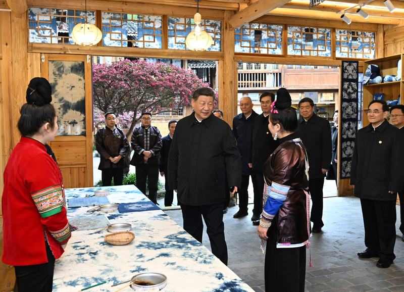 习近平在贵州考察时强调 坚持以高质量发展统揽全局 在中国式现代化进程中展现贵州新风采(图15)