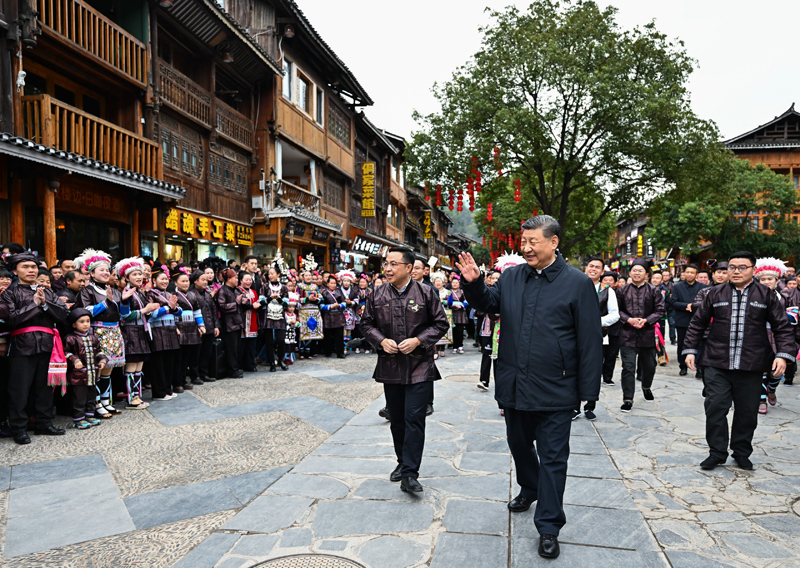 习近平在贵州考察时强调 坚持以高质量发展统揽全局 在中国式现代化进程中展现贵州新风采(图20)
