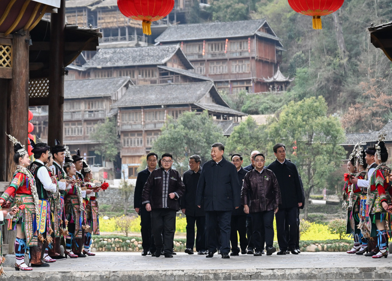 习近平在贵州考察时强调 坚持以高质量发展统揽全局 在中国式现代化进程中展现贵州新风采(图1)
