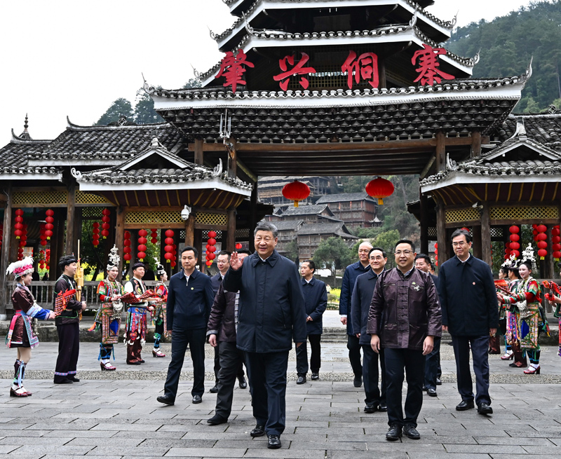 习近平在贵州考察时强调 坚持以高质量发展统揽全局 在中国式现代化进程中展现贵州新风采(图3)