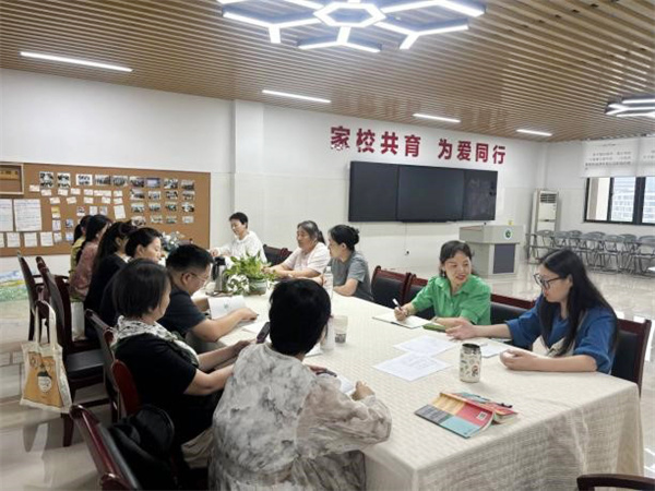 合肥七中举办第六十一期家长读书会