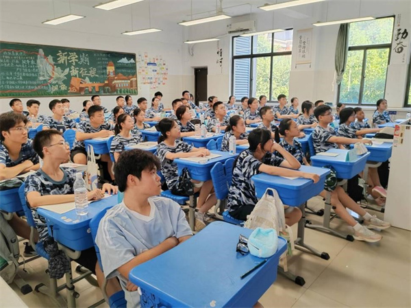 新生指导1.jpg