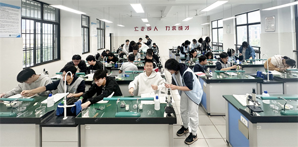 QQ图片20251021083719.jpg QQ图片20251021083719.jpg