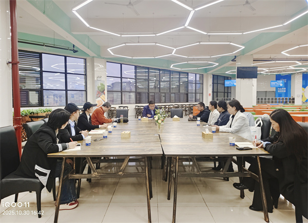 合肥七中膳食委员会召开专题会议