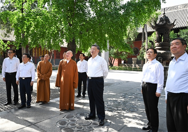 习近平在河南考察时强调 坚定信心推动高质量发展高效能治理 奋力谱写中原大地推进中国式现代化新篇章(图10)