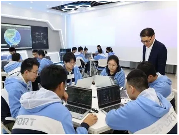 工地变身“地理教科书”?在合肥七中学府校区施工现场,他发现了