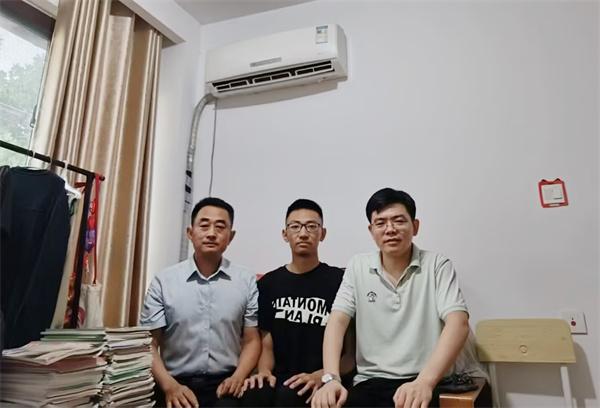 暖心走访，家校同心，暑期成长我们共同关注(图2)