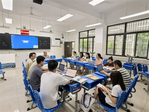 合肥七中2027届高三召开第一次集体备课启动会