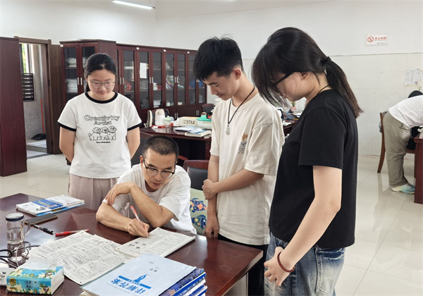 合肥七中高三开学周记:处处可见“拔节生长”的力量(图5) 合肥七中高三开学周记:处处可见“拔节生长”的力量(图5)