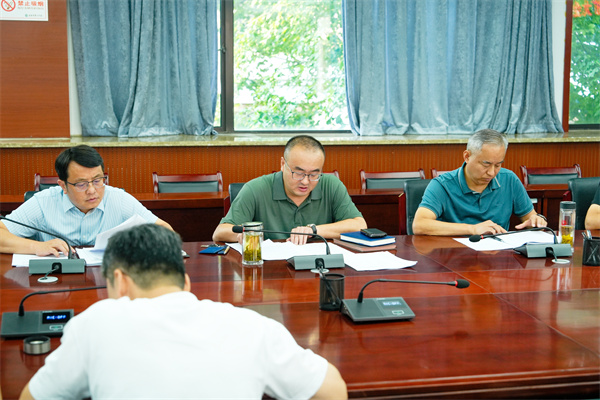 合肥七中党委扩大会议暨党的建设工作领导小组会议召开(图2) 合肥七中党委扩大会议暨党的建设工作领导小组会议召开(图2)