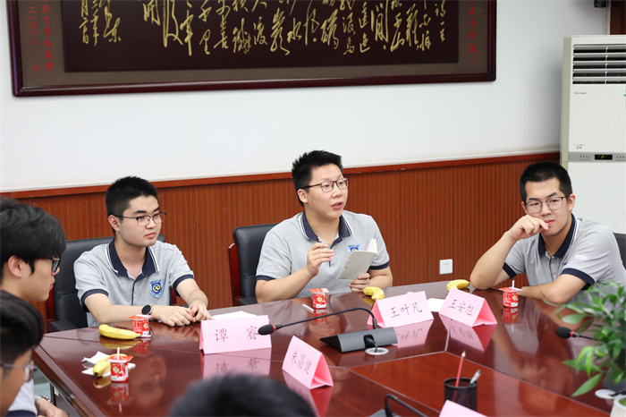 学校请高三学生吃饭，聊了什么？合肥七中这场晚餐会很有“温度”(图4)
