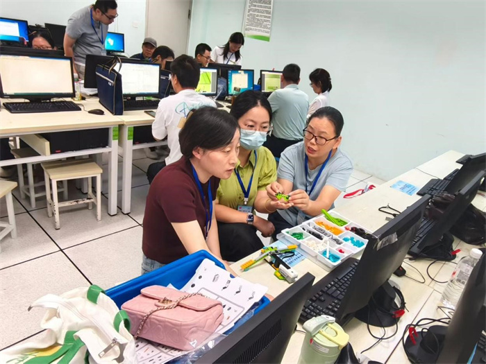 国培之旅｜从“听到”到“做到”：普通高中学科领军教师培训侧记(图12)