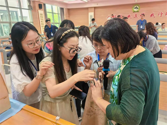 国培之旅｜从“听到”到“做到”：普通高中学科领军教师培训侧记(图13)